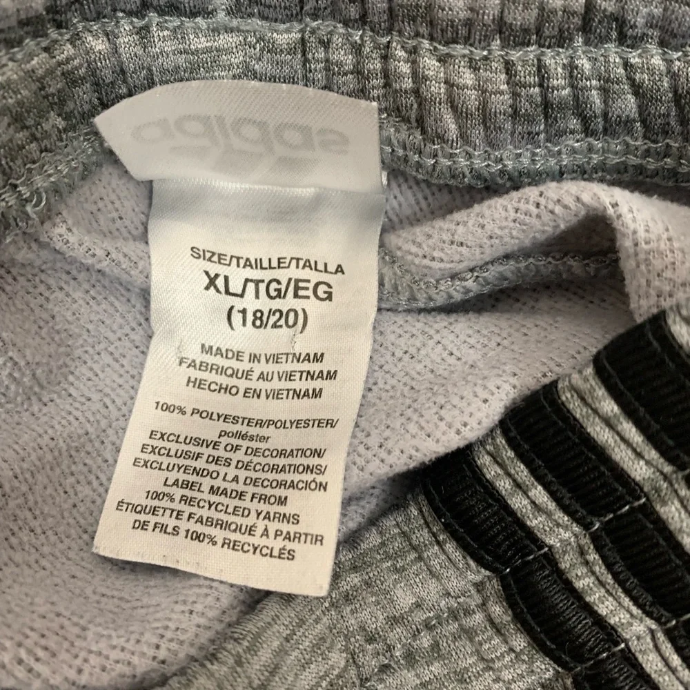 Adidas boys sweatpants , size XL 18/20